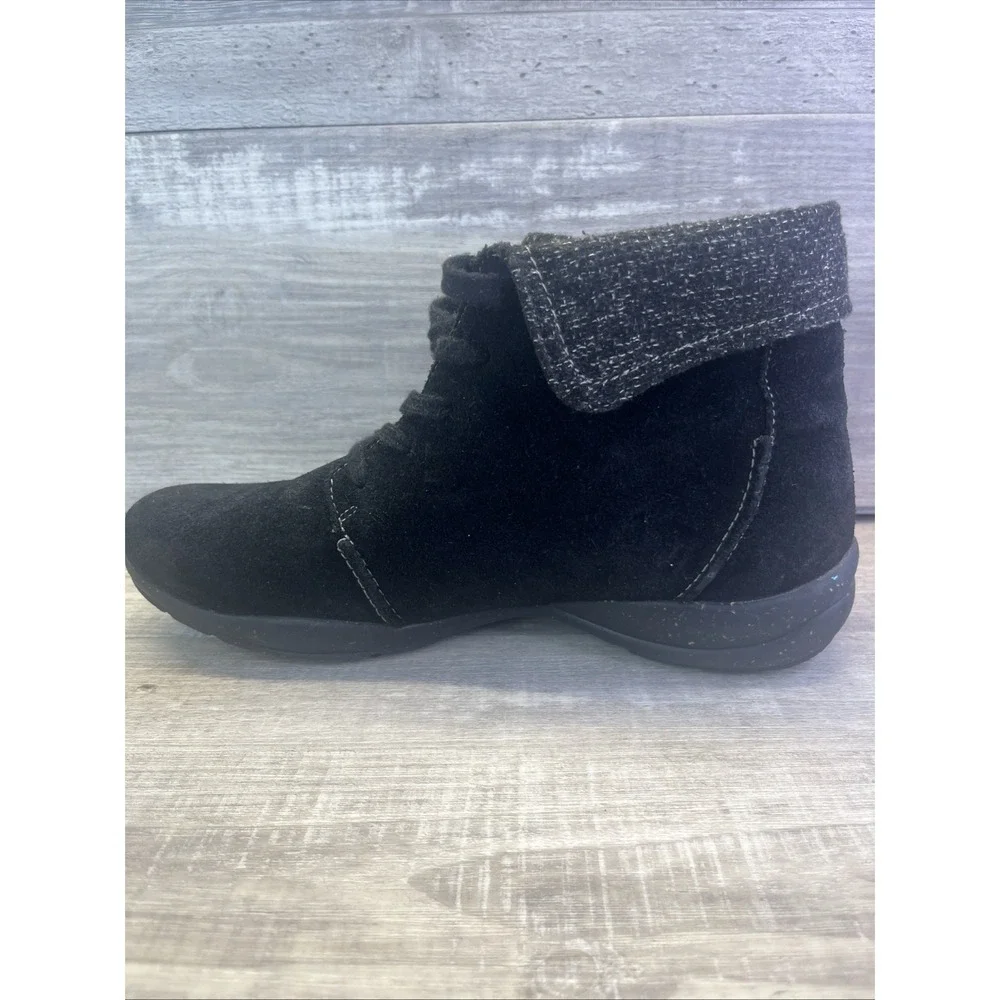 Clarks Womens 9 Roseville Lace Up Ankle Boot Black Suede Comfort
